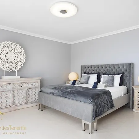 Tropical Villa Costa Adeje (Tenerife)