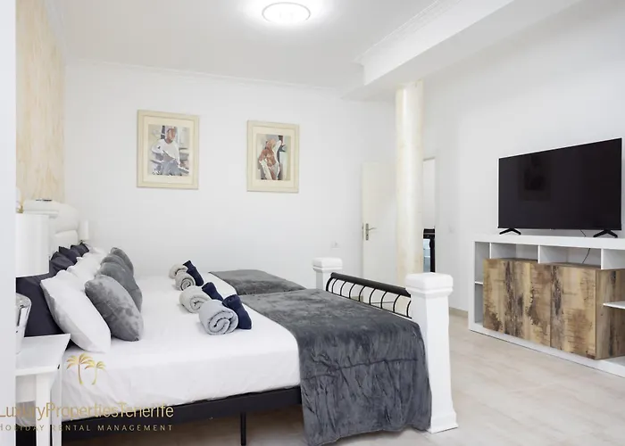 Tropical Villa Costa Adeje